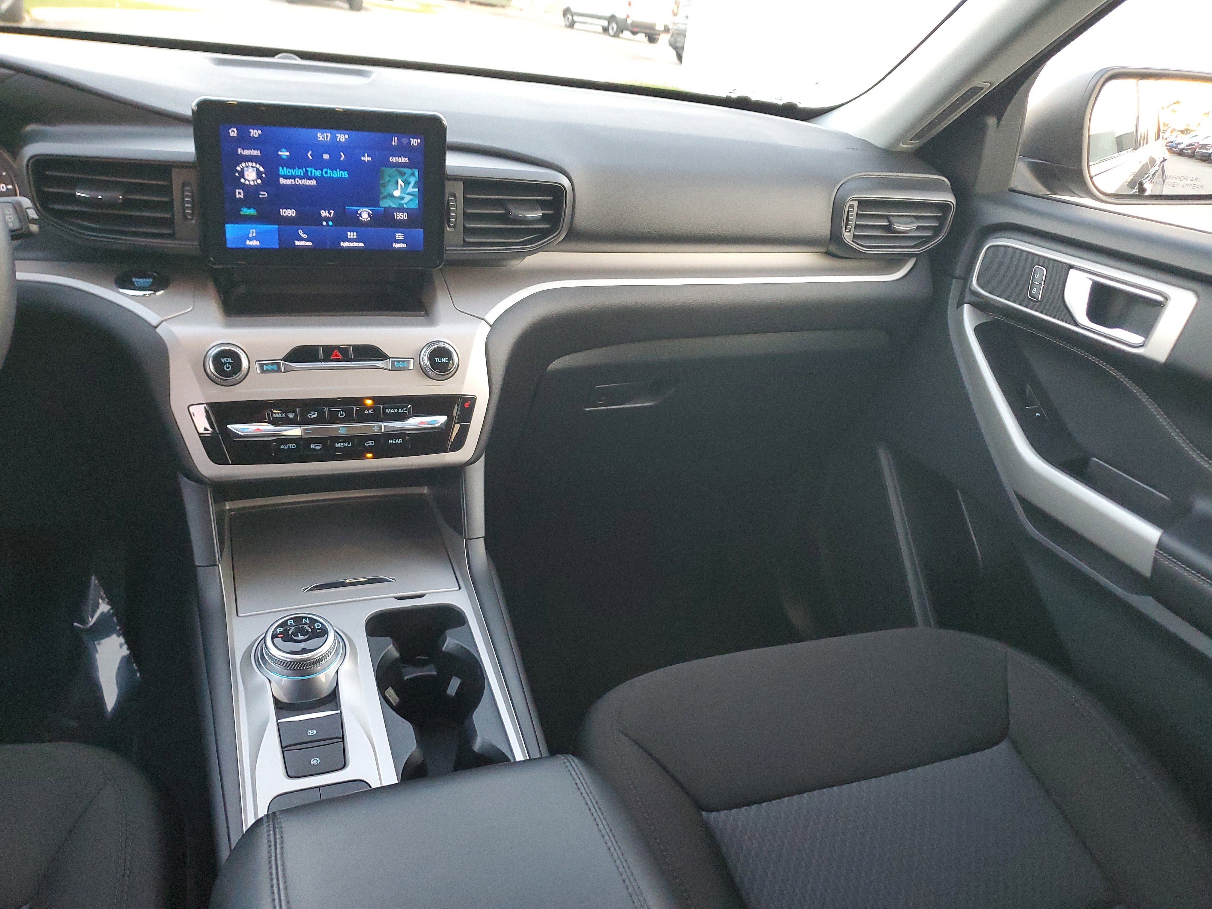 Certified 2023 Ford Explorer XLT image 18