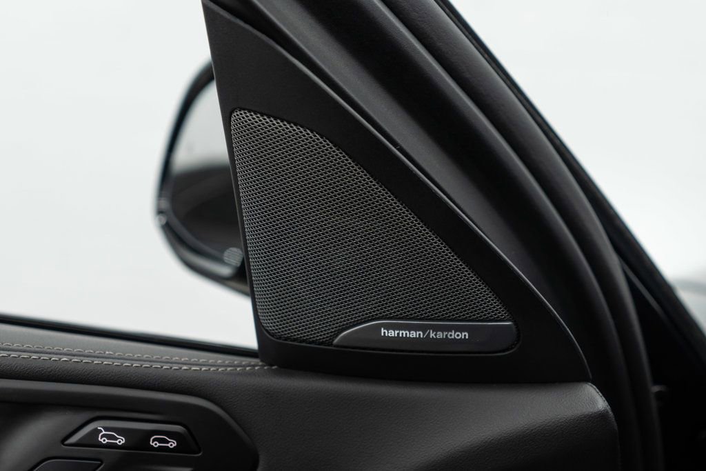 Used 2025 BMW X6 xDrive40i image 17