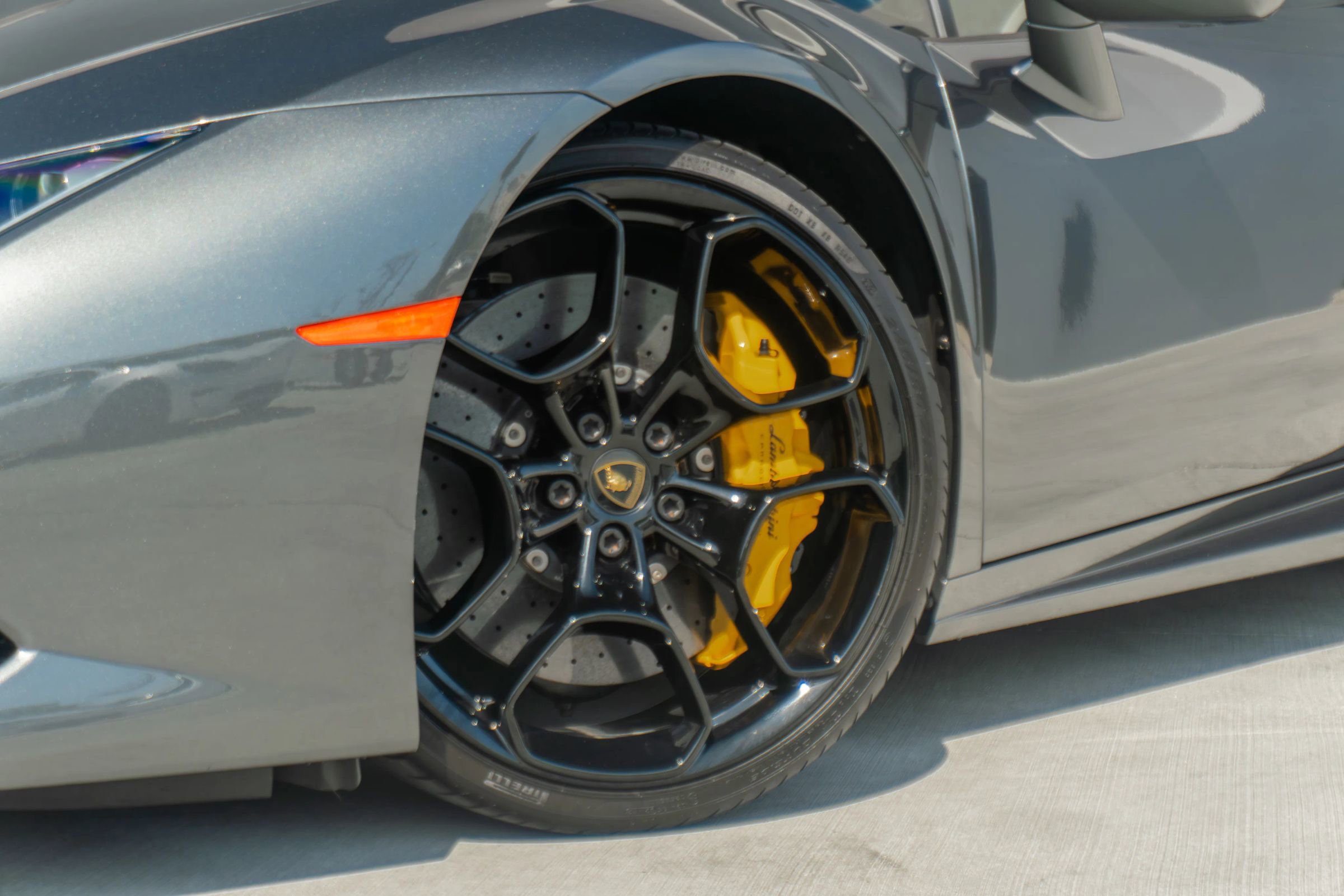 Used 2016 Lamborghini Huracan LP 610-4 image 20