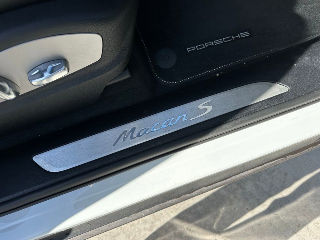 Used 2020 Porsche Macan S image 37