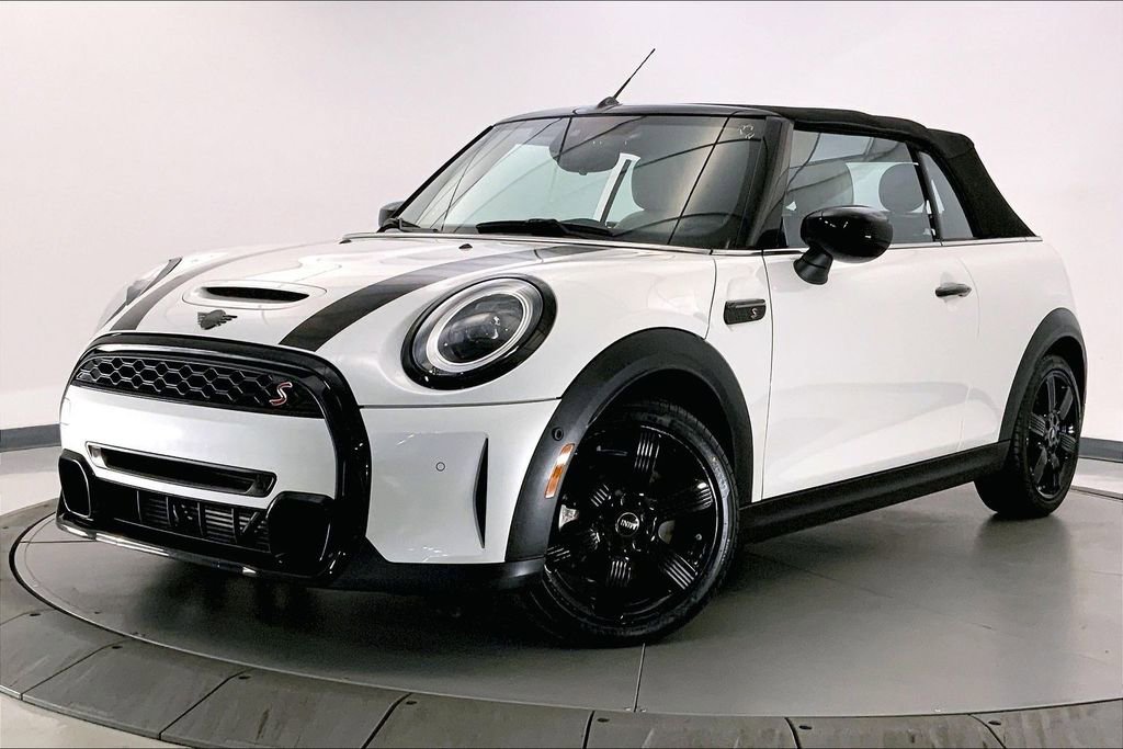 Certified 2023 MINI Cooper S image 11