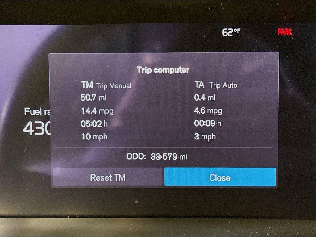 Used 2023 Volvo XC60 B5 Ultimate w/ Climate Package image 12