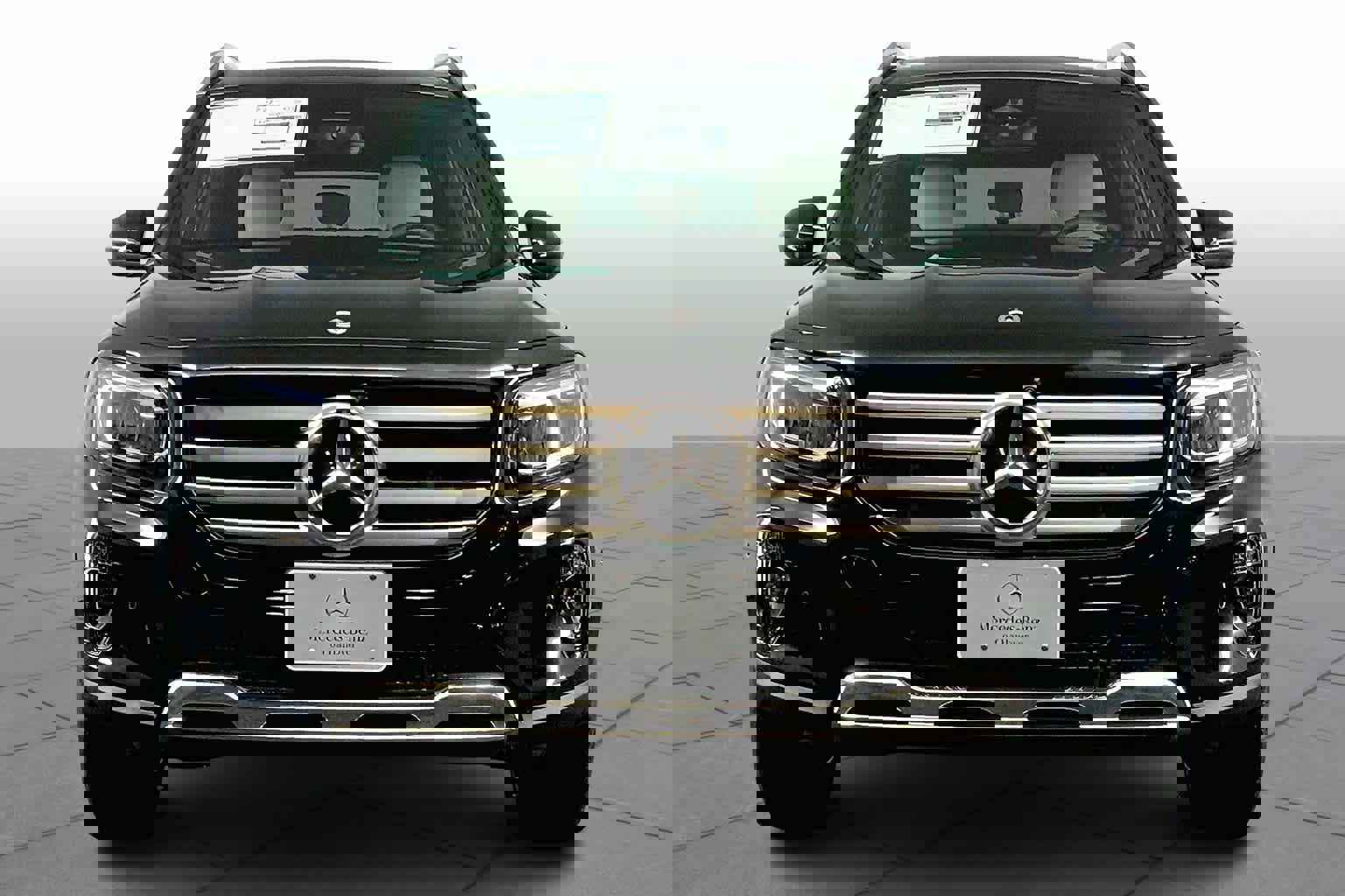 New 2025 Mercedes-Benz GLB 250 4MATIC image 3