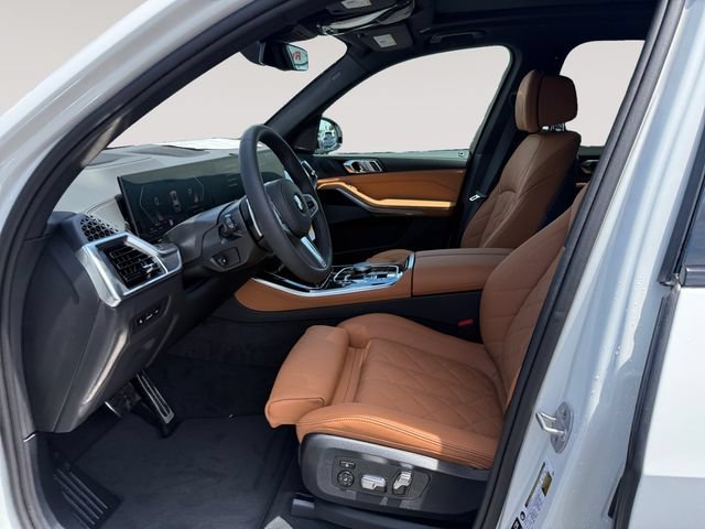 New 2026 BMW X5 xDrive40i w/ M Sport Package AWD/4WD image 9