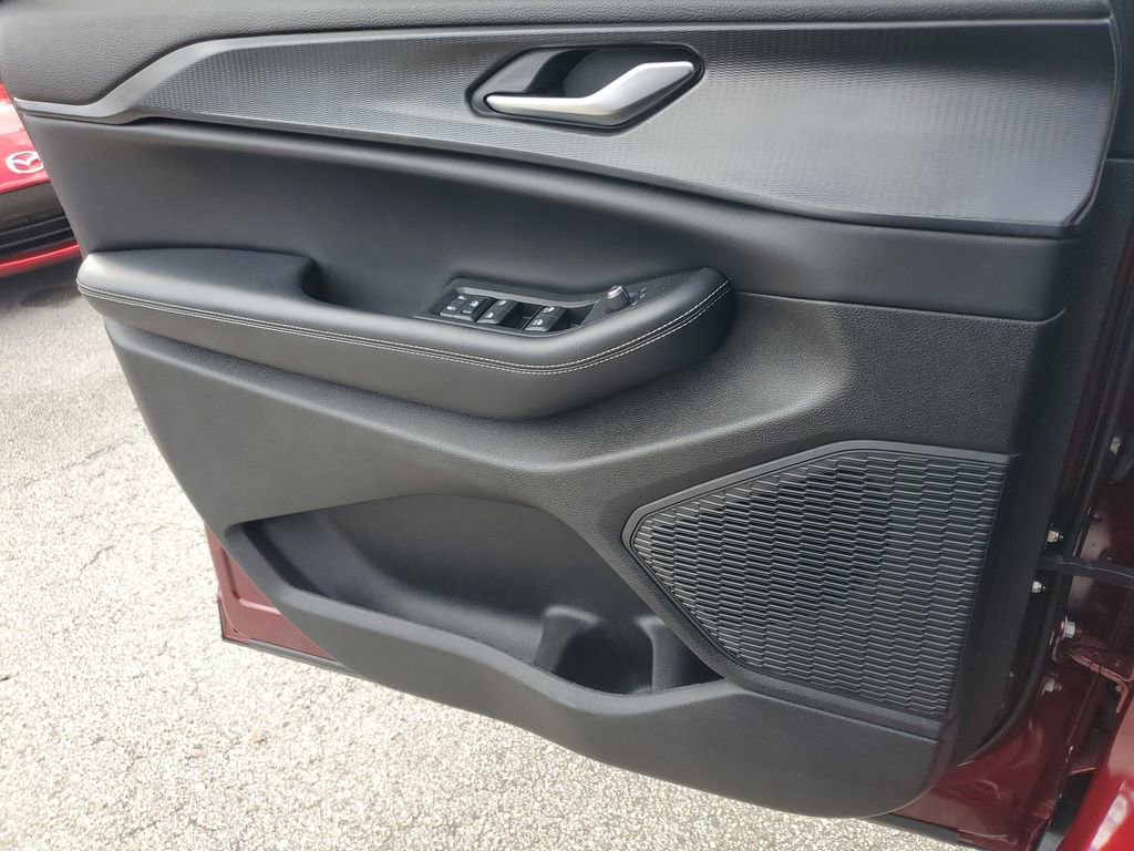 Used 2023 Jeep Grand Cherokee Laredo image 21