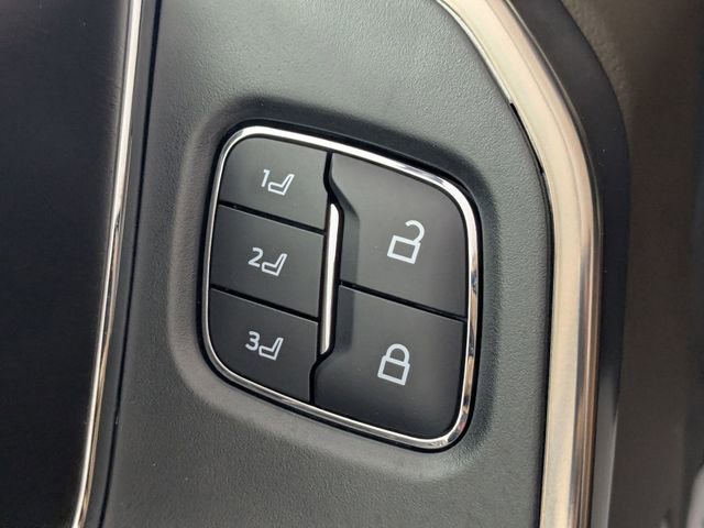 Used 2024 Ford F350 King Ranch w/ Chrome Package image 11