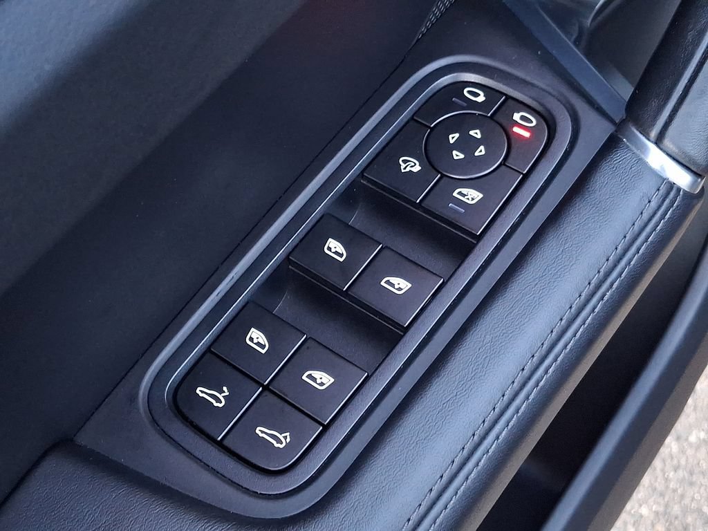 Used 2023 Porsche Cayenne Turbo AWD/4WD image 24