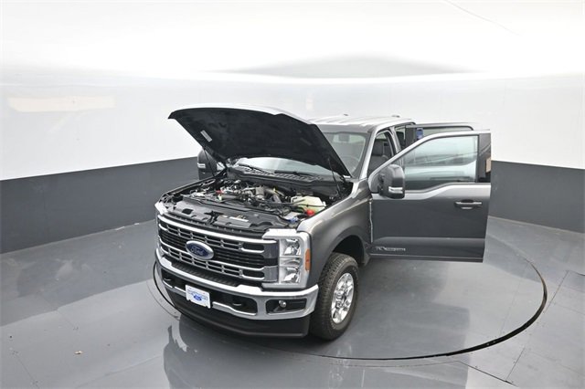 New 2026 Ford F350 XLT w/ FX4 Off-Road Package image 35