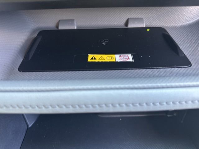 Used 2023 Toyota Highlander Limited image 29