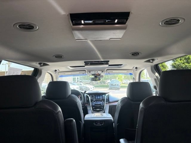 Used 2019 Cadillac Escalade ESV Luxury AWD/4WD image 9
