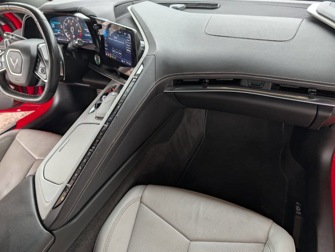 Used 2020 Chevrolet Corvette Stingray Preferred Cpe w/ 2LT Preferred Equipment Group image 16