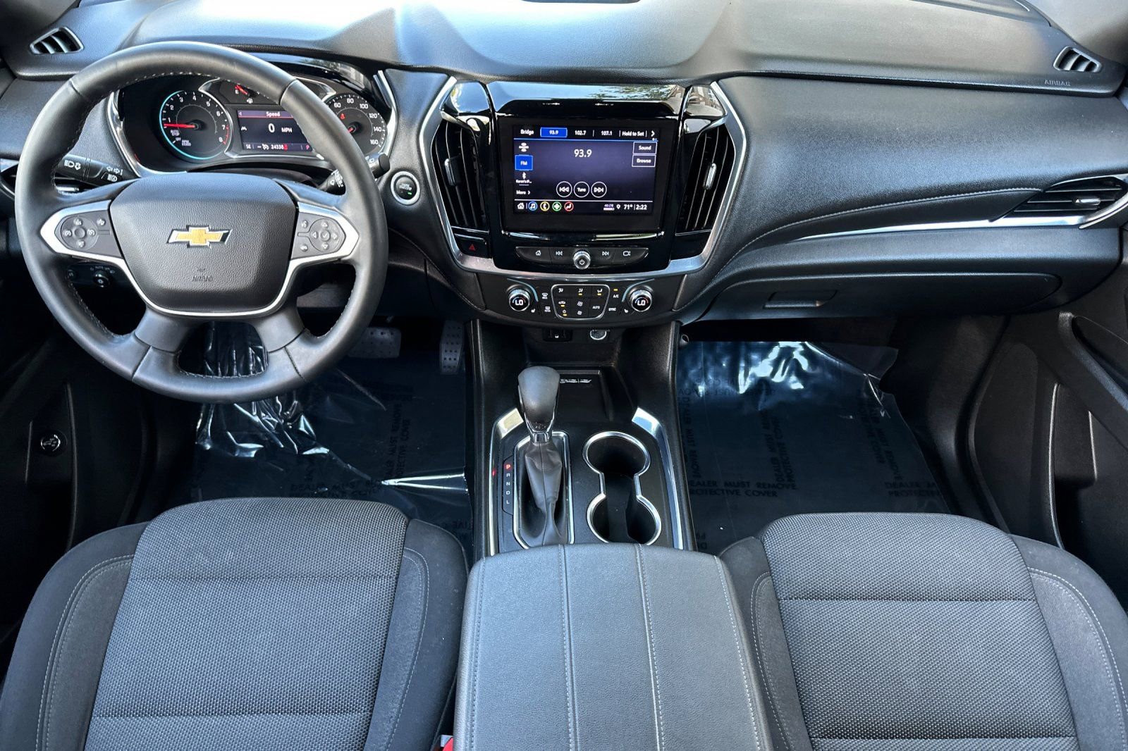 Used 2023 Chevrolet Traverse LT image 15