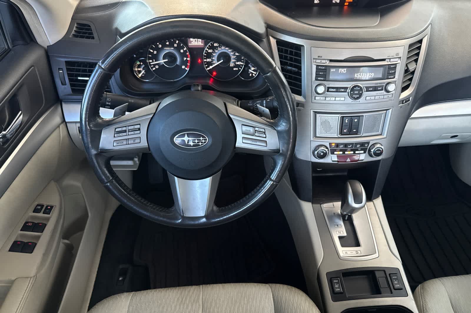 Used 2010 Subaru Legacy 2.5i Premium AWD/4WD image 16