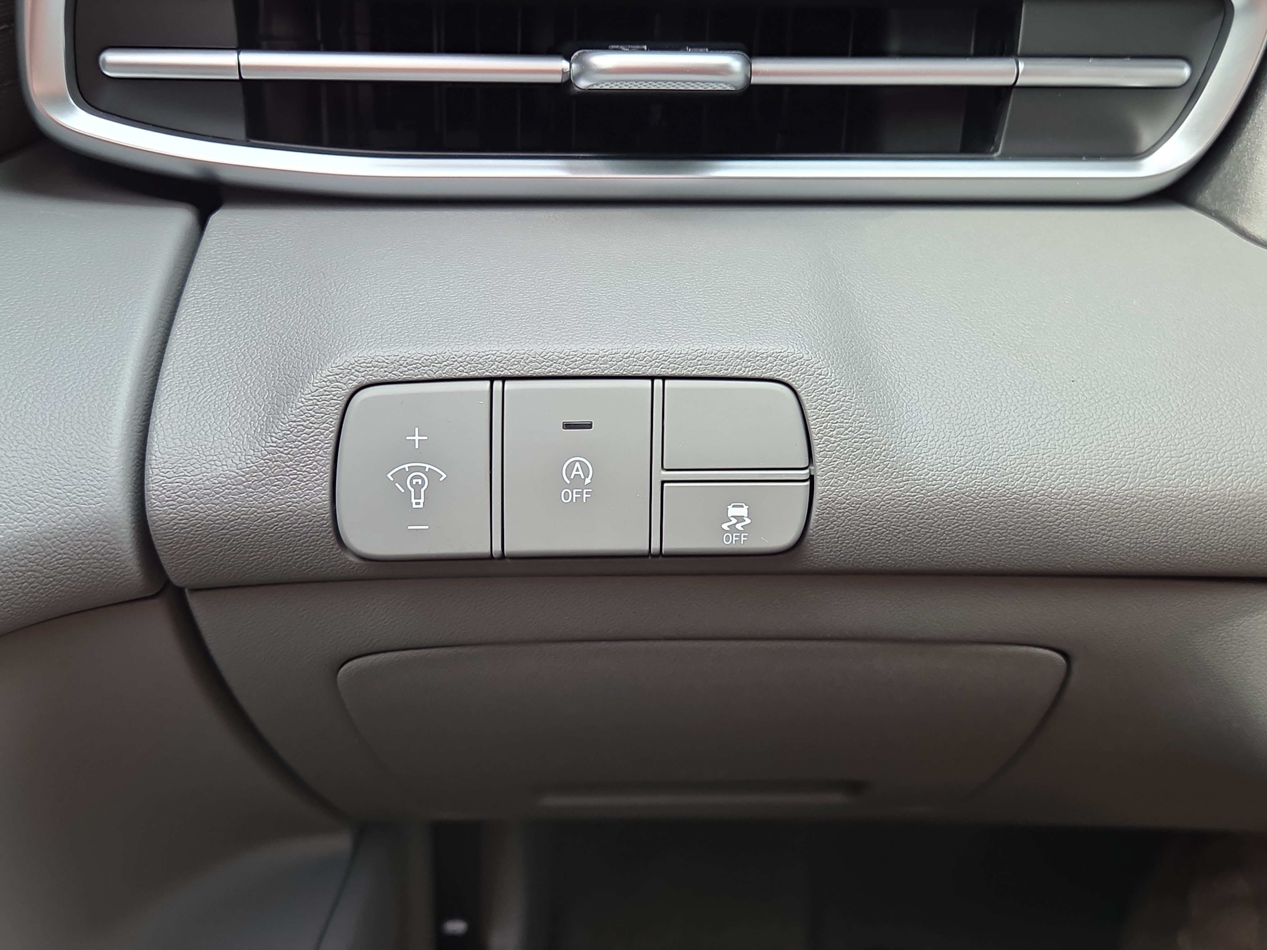 New 2026 Hyundai Elantra SE FWD image 13