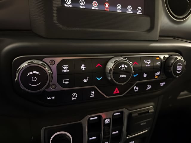 Used 2020 Jeep Wrangler Unlimited Sport AWD/4WD image 25