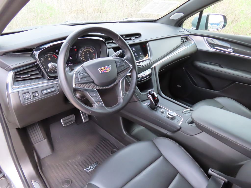 Certified 2024 Cadillac XT5 Sportv w/ Technology Package image 24