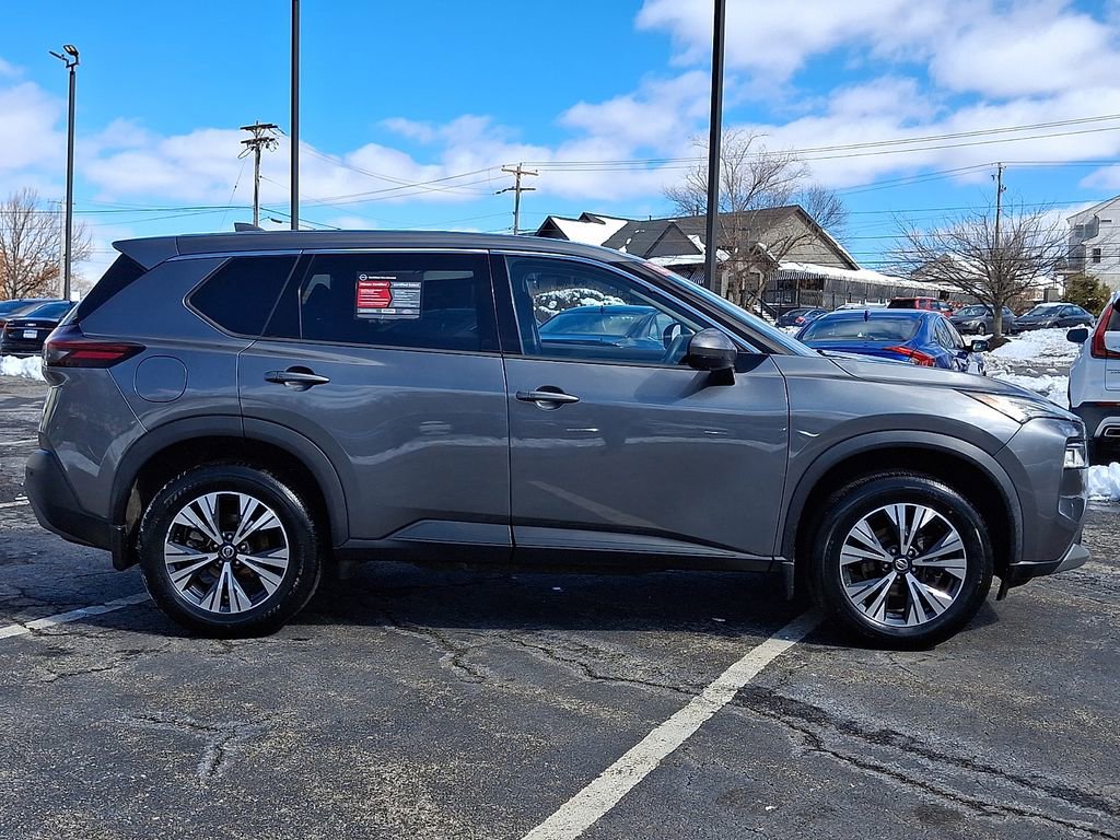 Used 2021 Nissan Rogue SV image 7