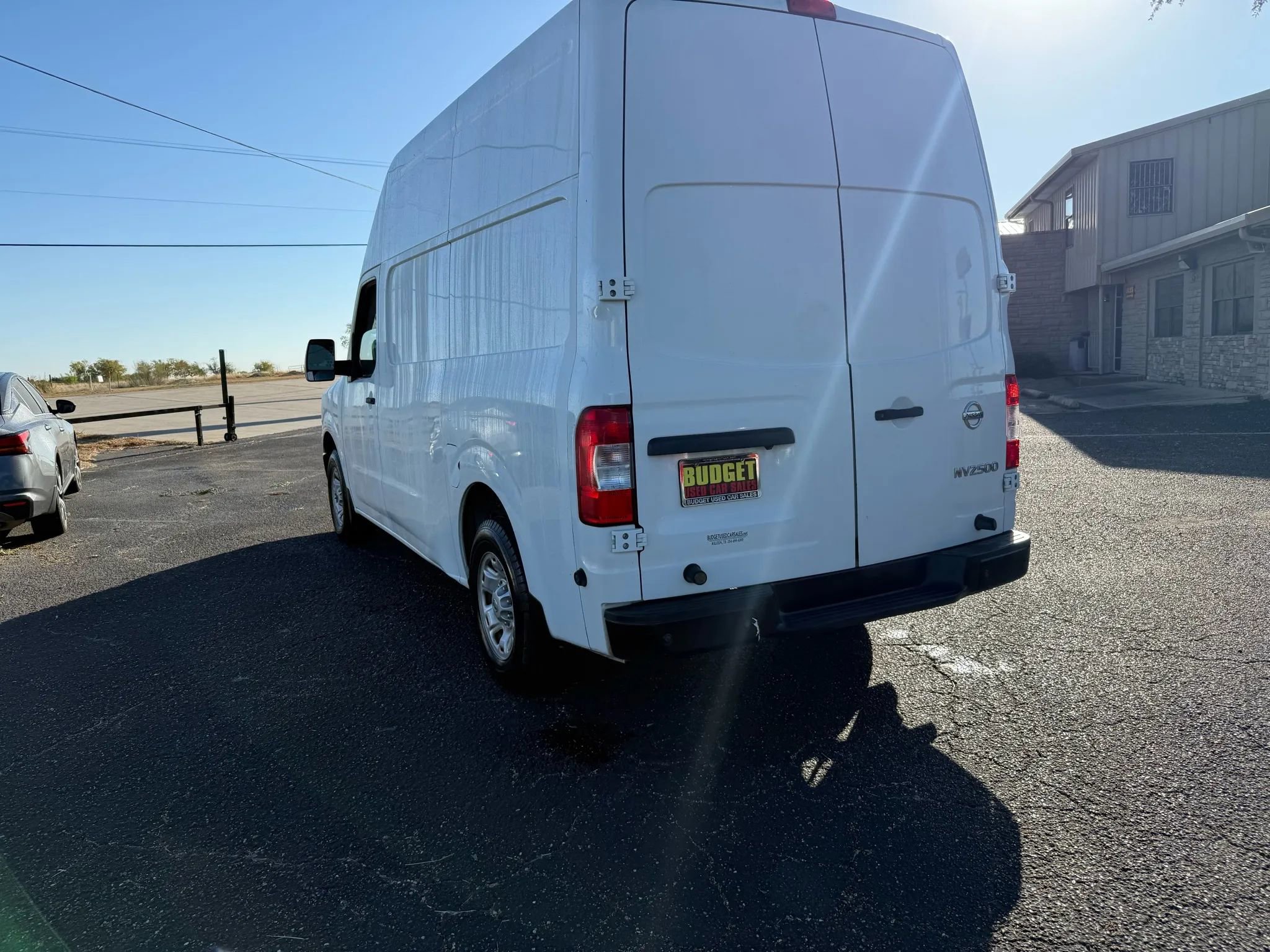 Used 2018 Nissan NV 2500 SV image 7