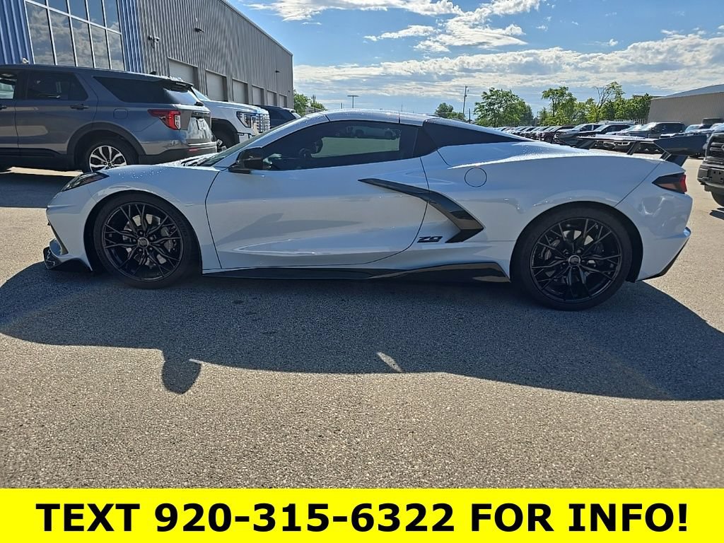Used 2023 Chevrolet Corvette Stingray Preferred Conv w/ Z51 Performance Package RWD image 3