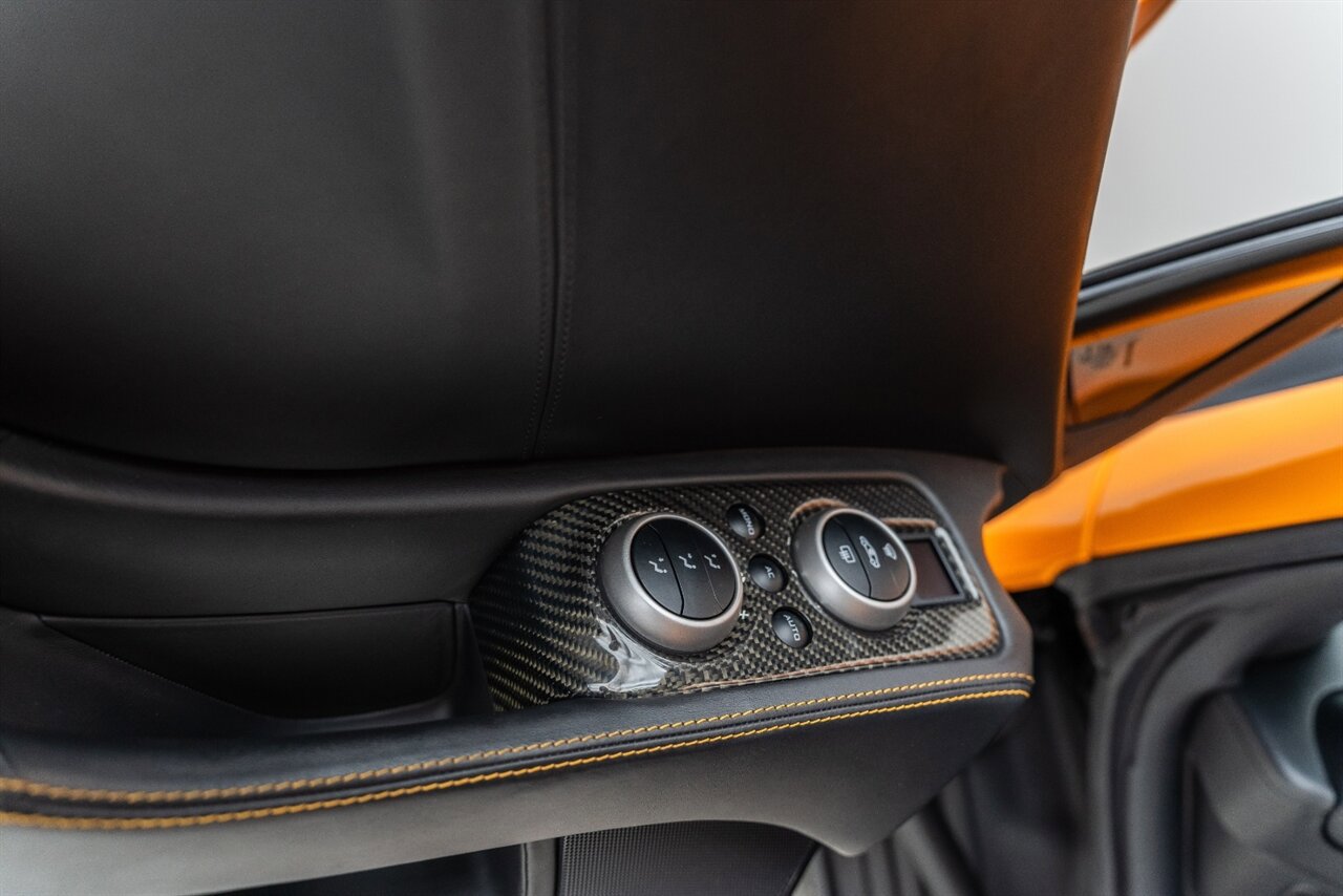 Used 2014 McLaren MP4-12C Spider RWD image 63