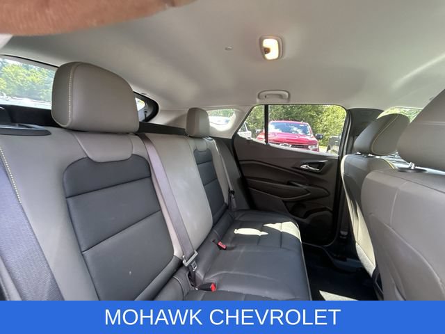 Used 2025 Chevrolet Trax ACTIV w/ Driver Confidence Package FWD image 26