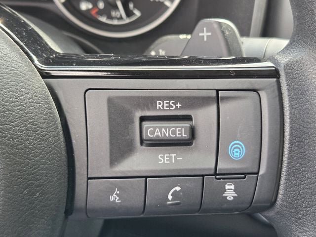 Used 2023 Nissan Rogue SV FWD image 26