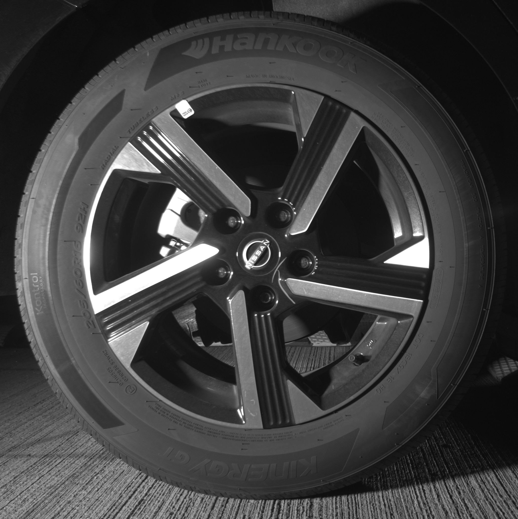 Used 2025 Nissan Sentra SV image 15