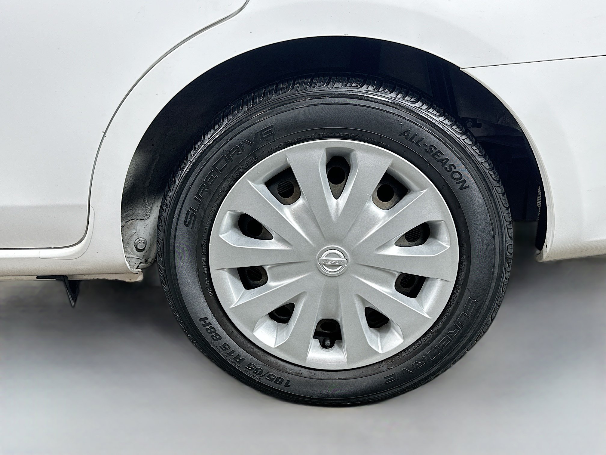 Used 2019 Nissan Versa SV FWD image 28