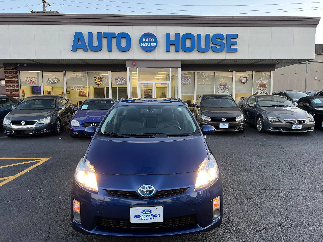 Used 2010 Toyota Prius Five image 2