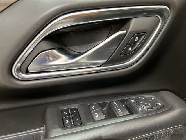 Used 2023 Chevrolet Suburban Premier image 22