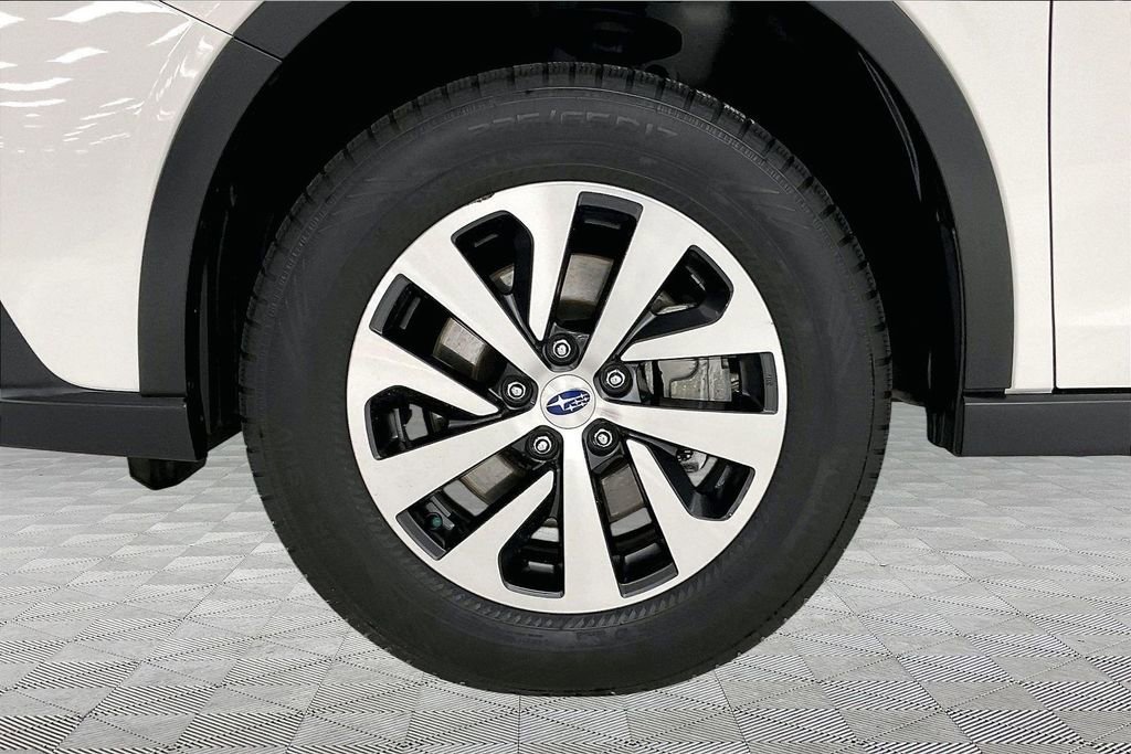 Used 2021 Subaru Outback Premium image 26