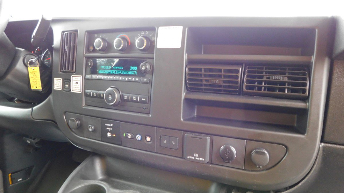 Used 2021 GMC Savana 3500 Extended w/ Power Convenience Package image 24