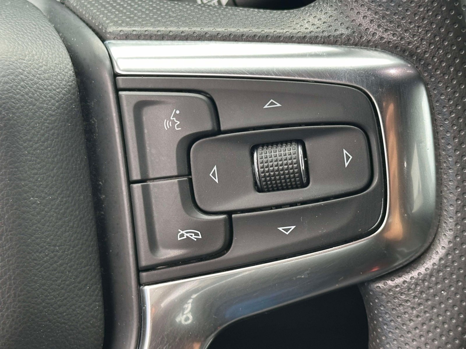 Certified 2021 Chevrolet Blazer LT AWD/4WD image 23