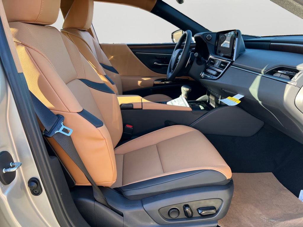 New 2025 Lexus ES 350 w/ Premium Package image 5