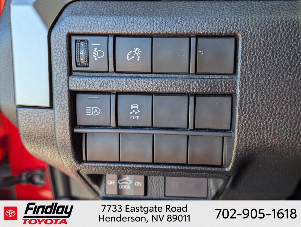 Certified 2025 Toyota Tacoma SR5 AWD/4WD image 20