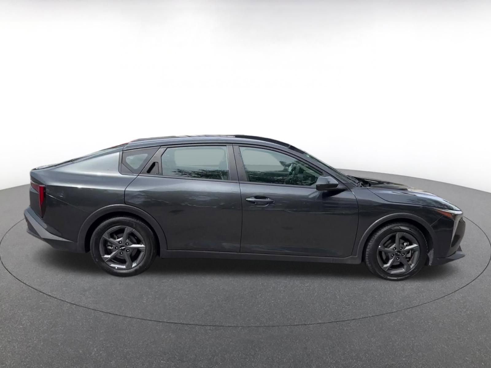 Used 2025 Kia K4 FWD image 16
