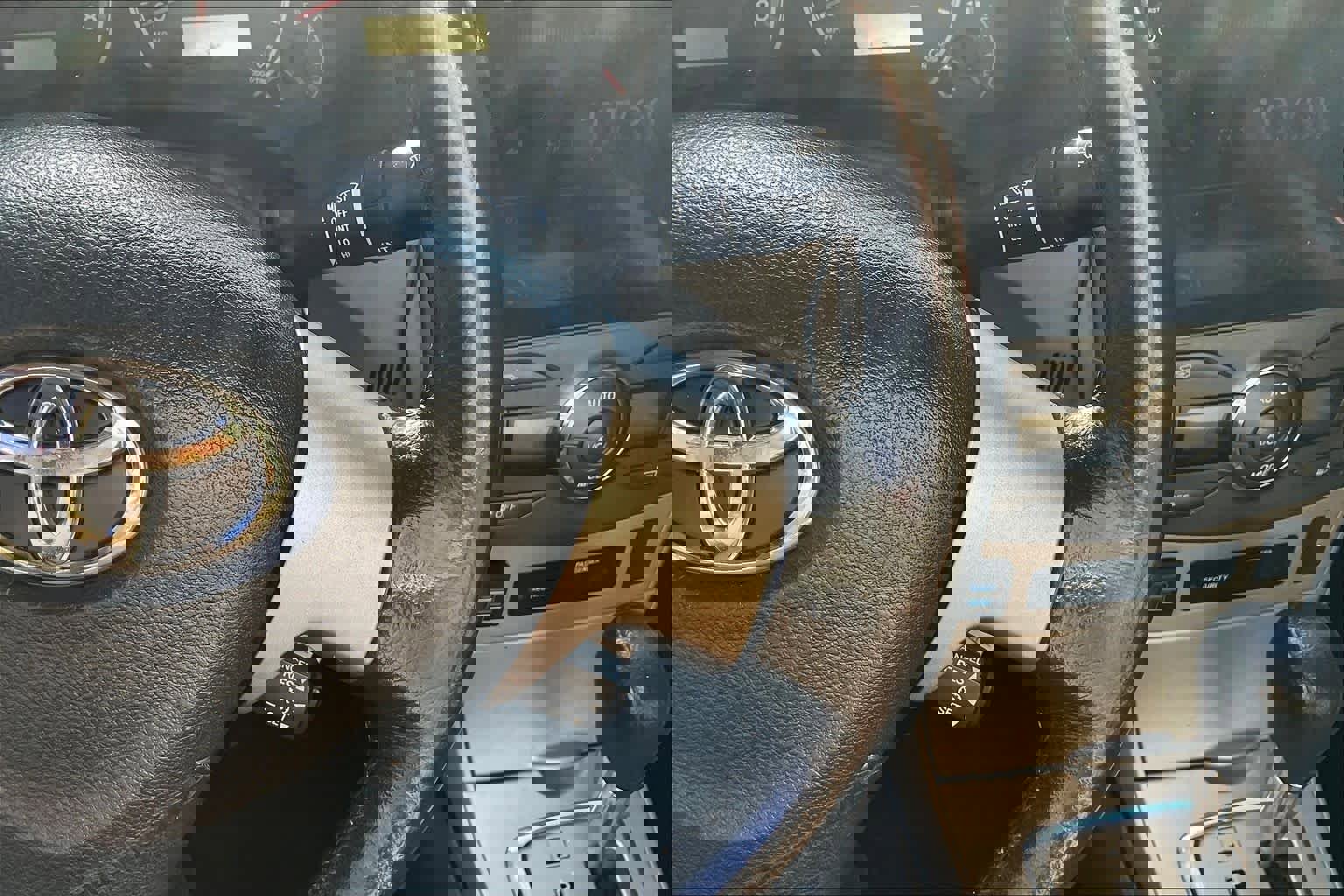 Used 2013 Toyota Corolla LE w/ Premium Pkg image 22