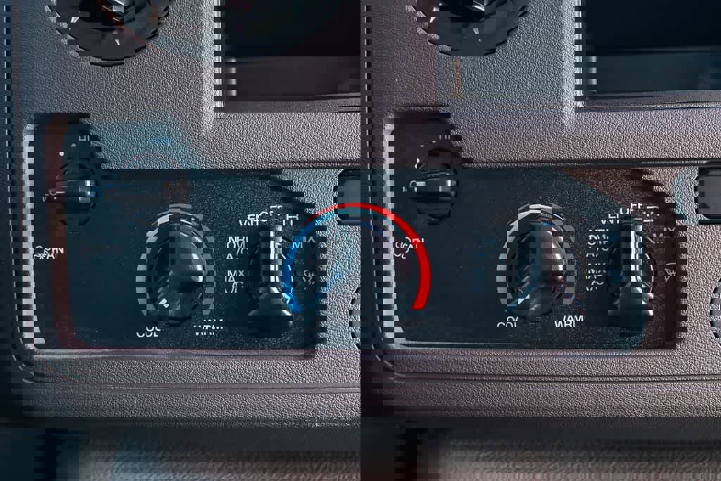 New 2026 Ford E-350 and Econoline 350 Super Duty w/ Power Equipment Group image 21