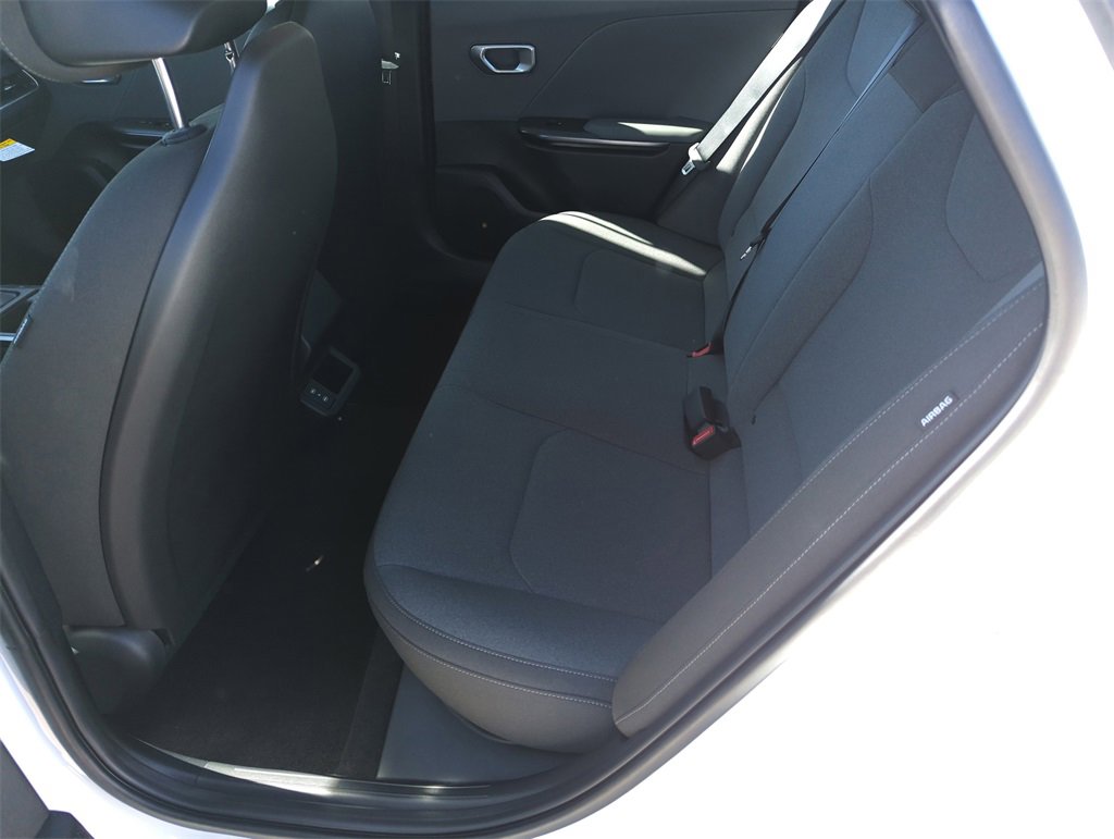 New 2026 Kia K4 LXS image 16