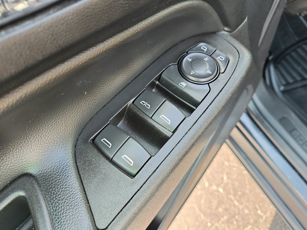 Used 2022 Chevrolet Equinox LT FWD image 11