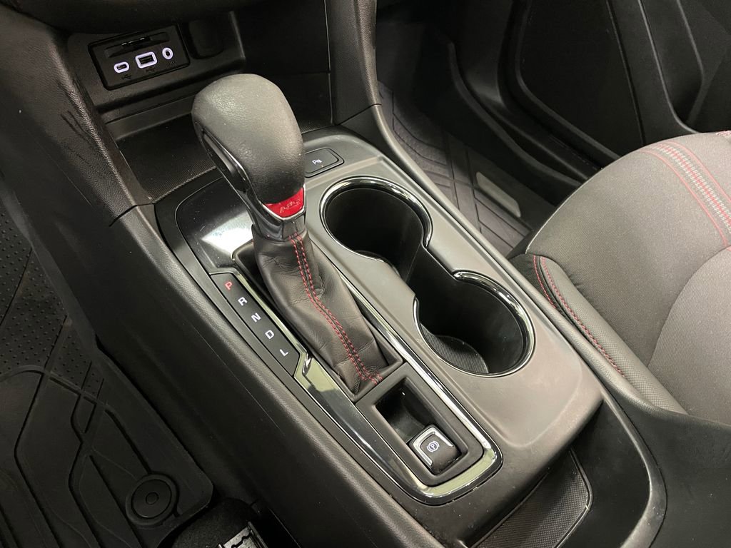 Used 2024 Chevrolet Equinox RS image 32