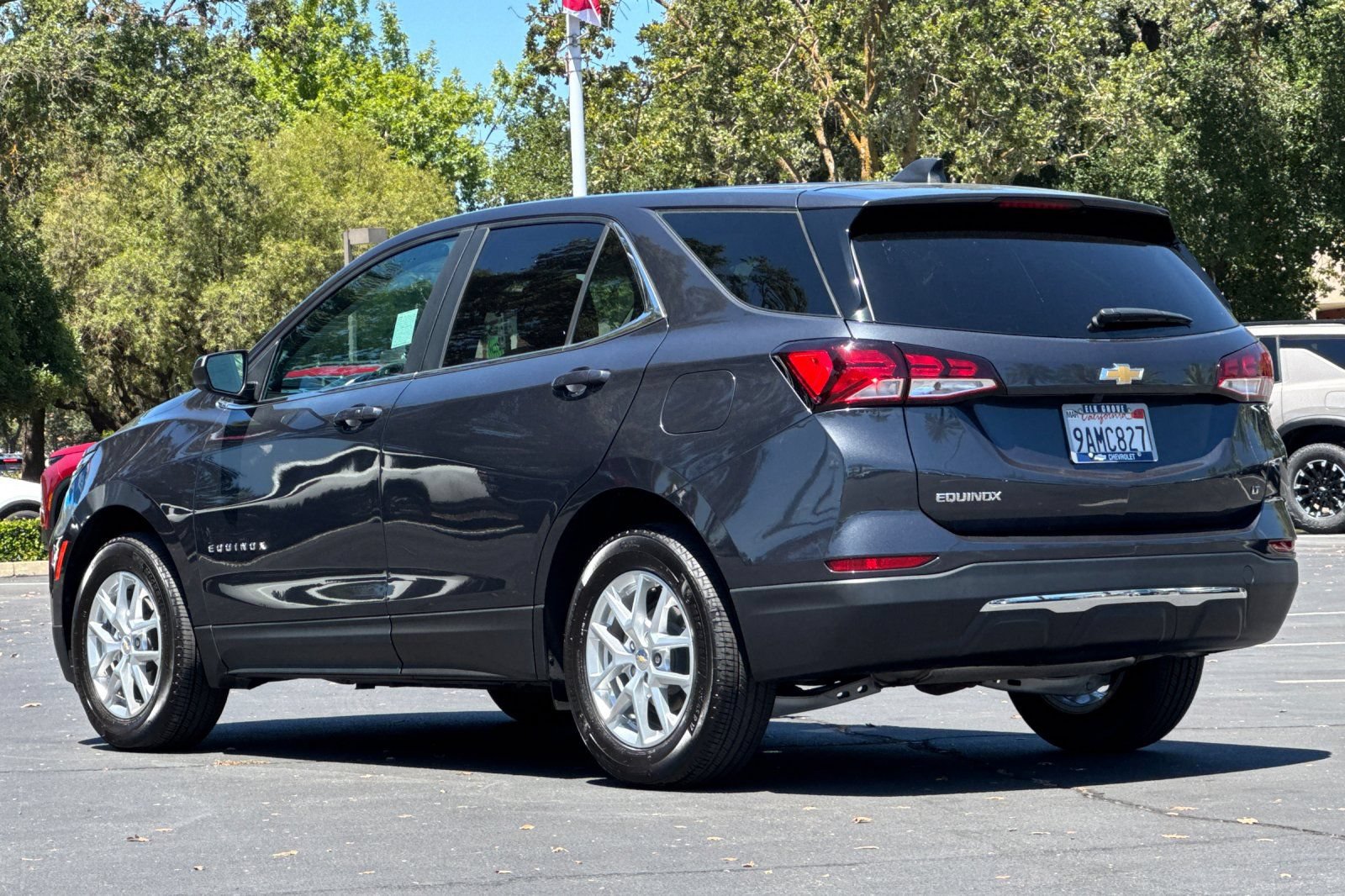 Used 2022 Chevrolet Equinox LT FWD image 5