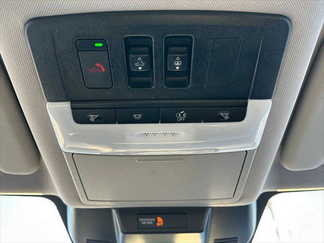 Used 2021 Nissan Rogue Platinum image 31