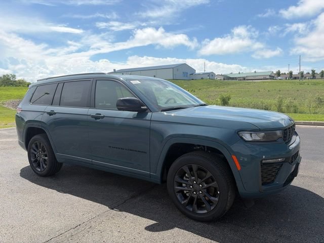 New 2026 Jeep Grand Cherokee L Limited AWD/4WD image 3