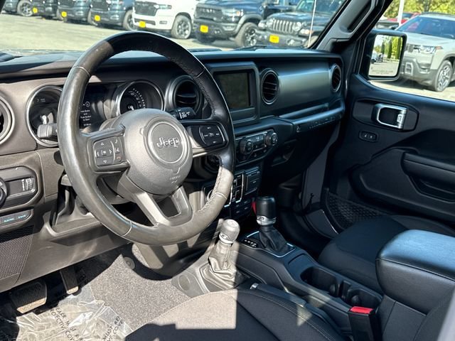Used 2023 Jeep Wrangler Unlimited w/ Cold Weather Group AWD/4WD image 8