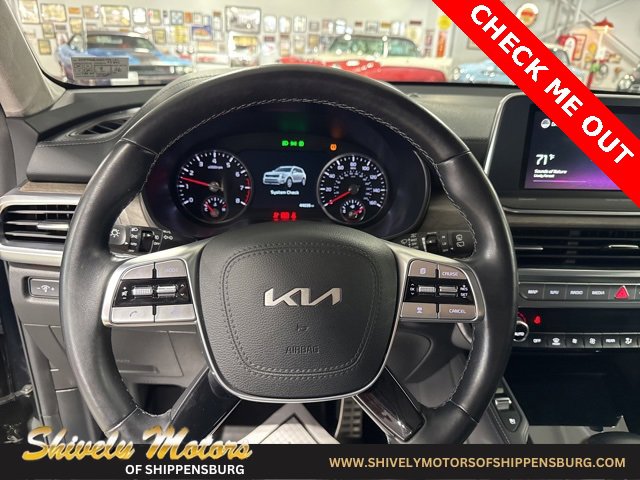 Used 2022 Kia Telluride SX w/ SX Prestige Package image 16