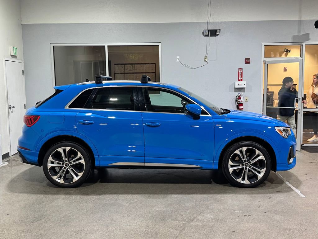 Used 2019 Audi Q3 2.0T Prestige w/ Prestige Package image 4