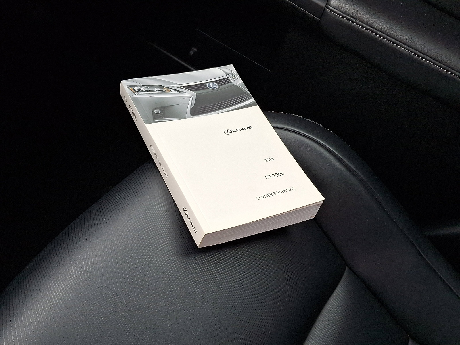 Used 2015 Lexus CT 200h image 25