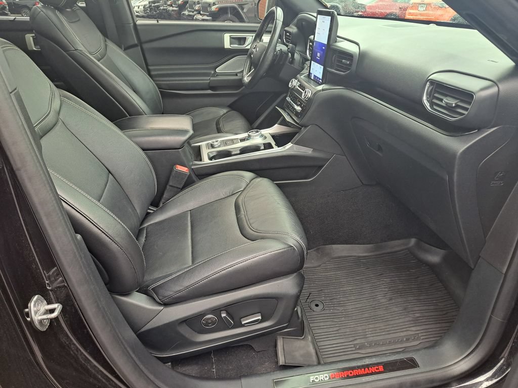 Used 2020 Ford Explorer ST w/ ST Street Pack AWD/4WD image 31