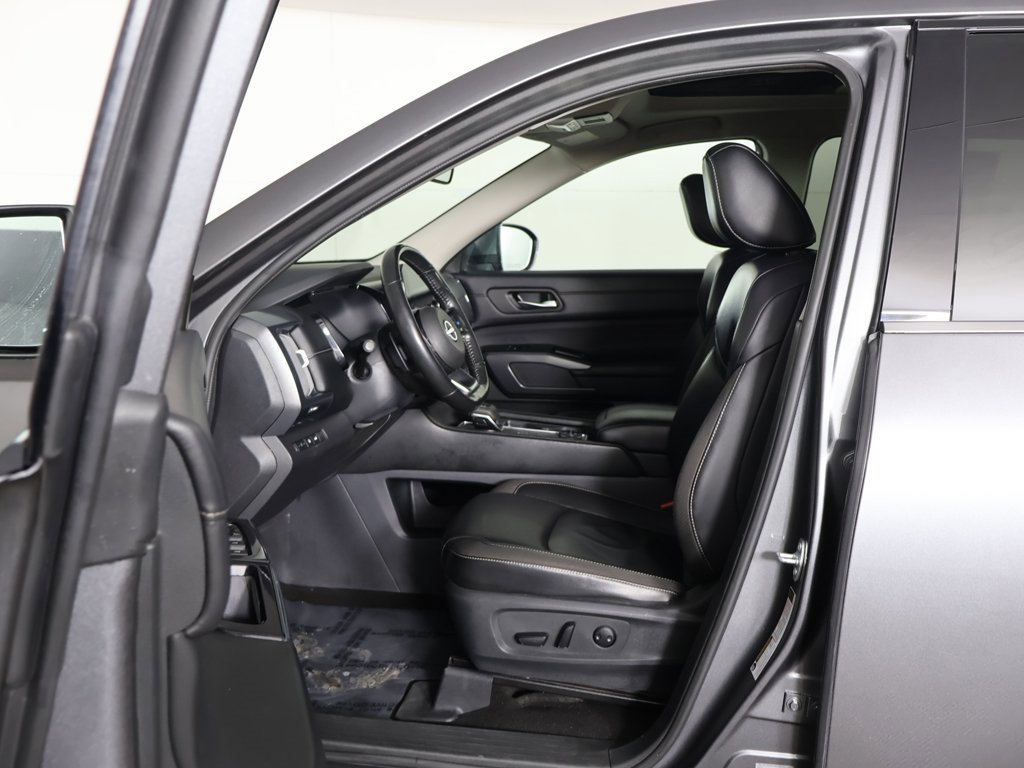 Used 2024 Nissan Pathfinder SL w/ SL Premium Package image 31